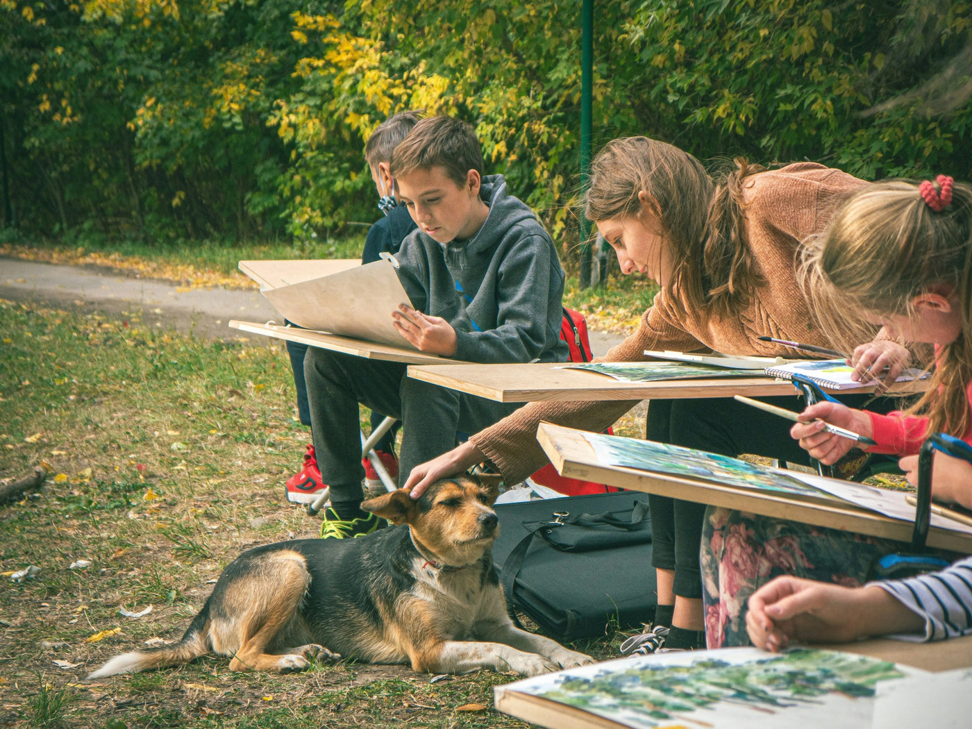 Forest School vs. Nature Kindergarten vs. Outdoor Classroom: What's the Difference? Fern Kids